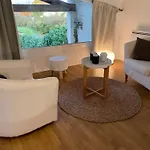 A L'ombre Du Figuier 3*