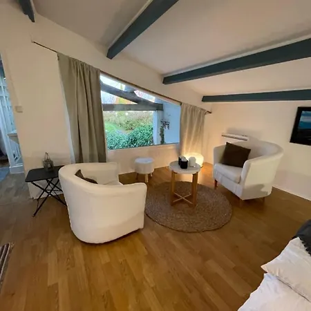 A L'ombre Du Figuier Longeves (Charente-Maritime)