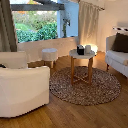 A L'ombre Du Figuier 3*